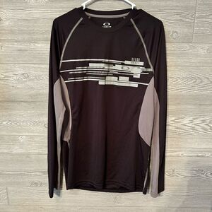Oakley black and gray medium long sleeve sun shirt‎
